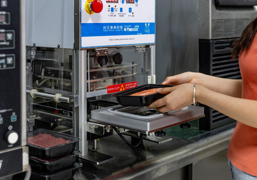 máy niêm phong tiết kiệm không gian