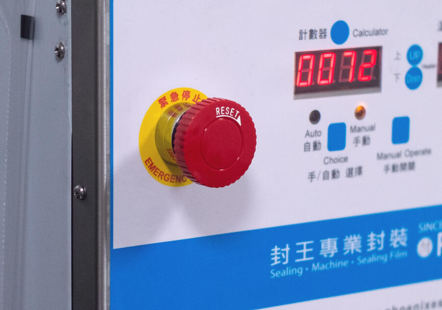 Máy dán khay PH-59 được trang bị cửa an toàn.